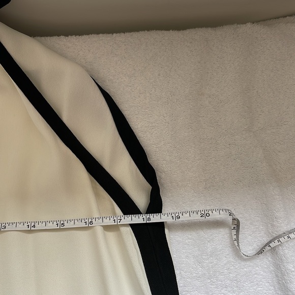 ZARA Woman, White with Black Trim High Neck Tie Back Top. Size L - Picture 4 of 9